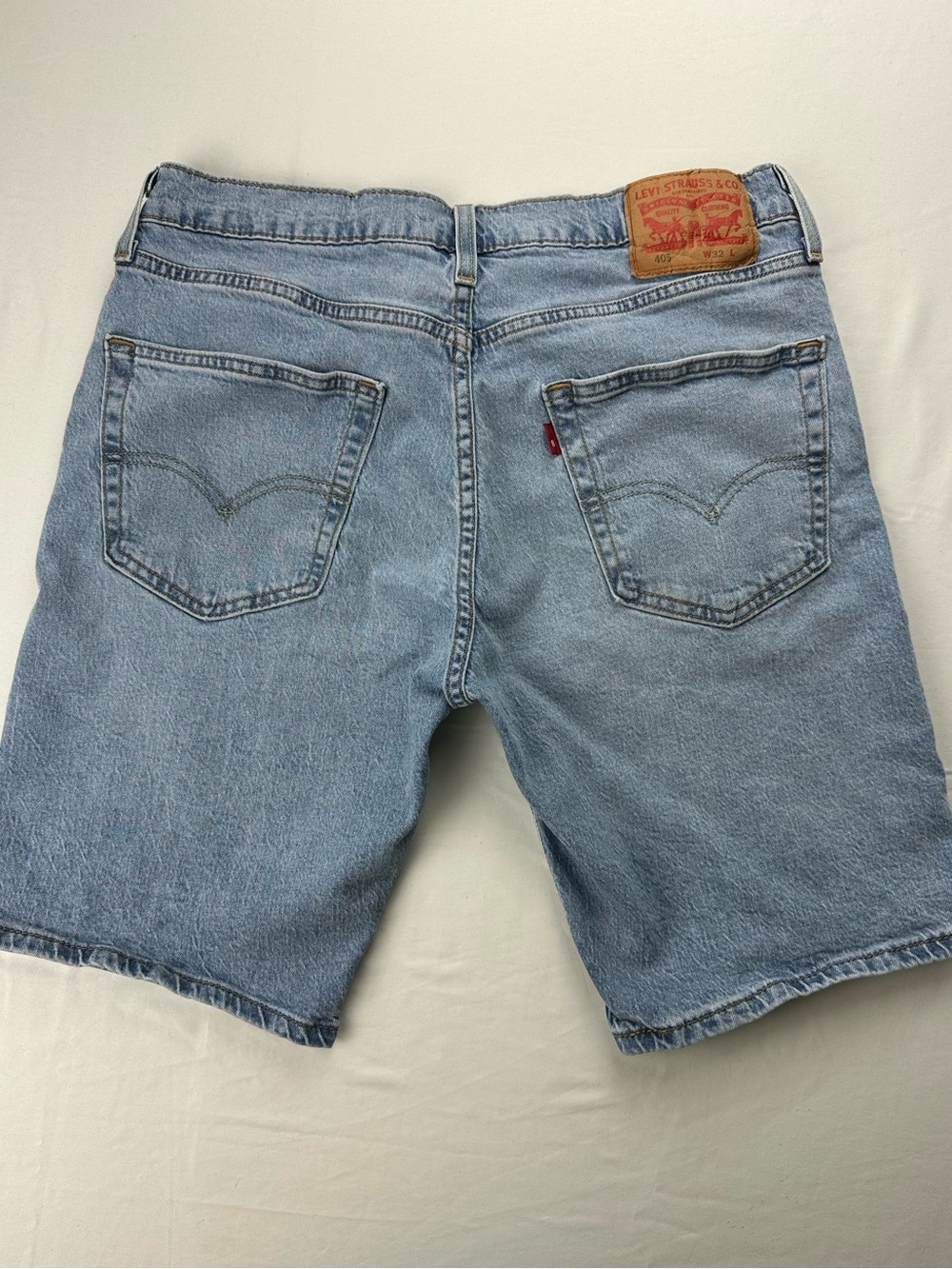 Levi’s 405 Jorts Light Wash Denim Shorts Baggy Y2K W32xL10 Summer Straight Leg